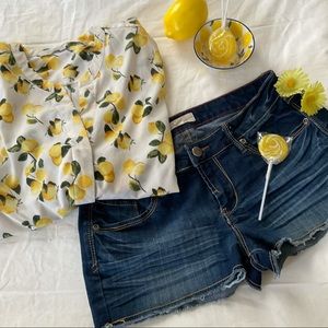 Lemon design top